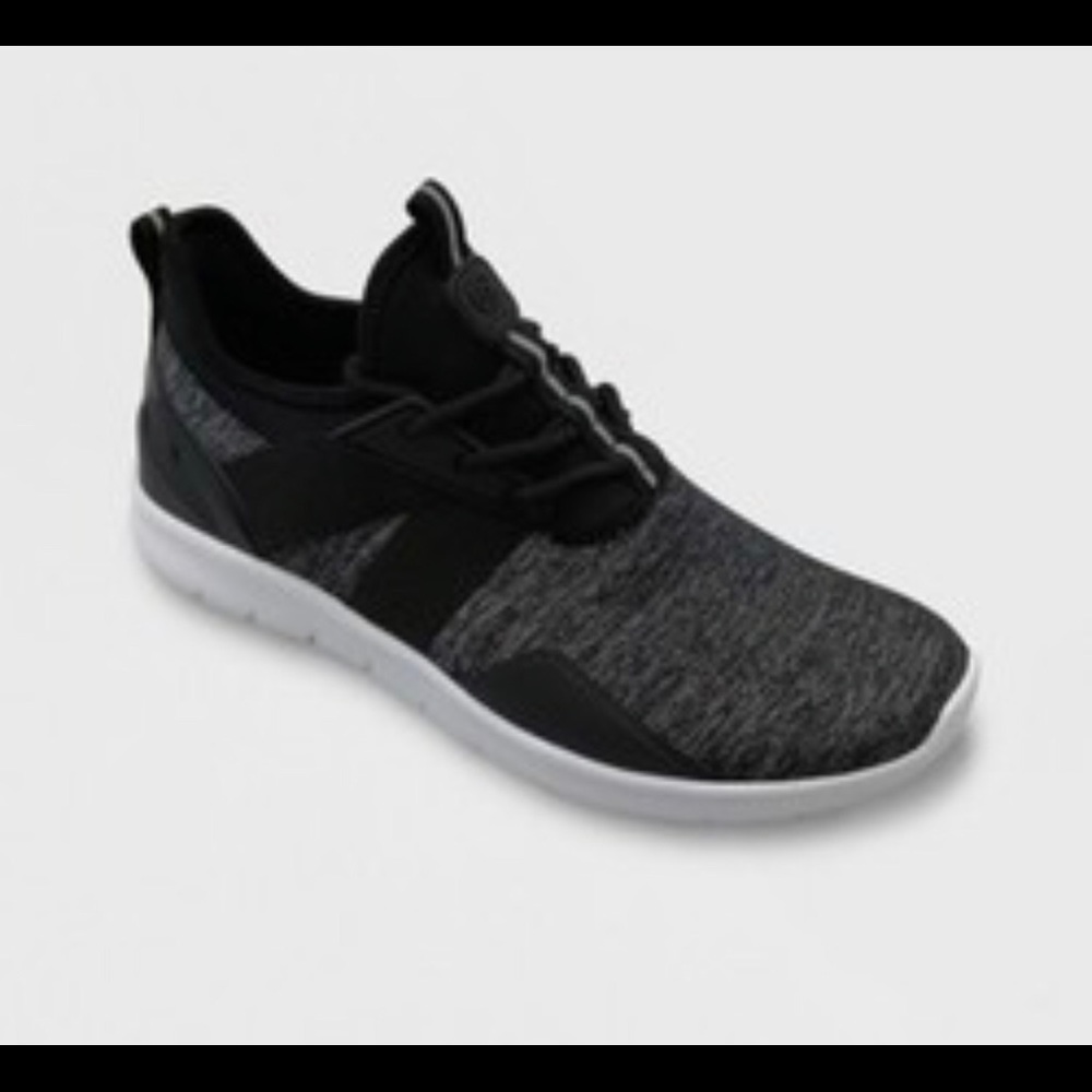 Light weight women’s trainer